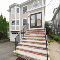 Spacious Coastal Townhome | Deck & Parking