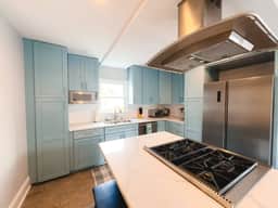 Charming Hyannis 3 Bed 2 Bath - Image 5