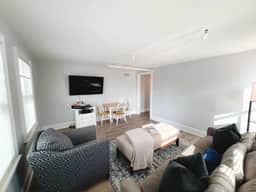 WaterAccess 5-Bed 2-Bath Retreat - Image 3