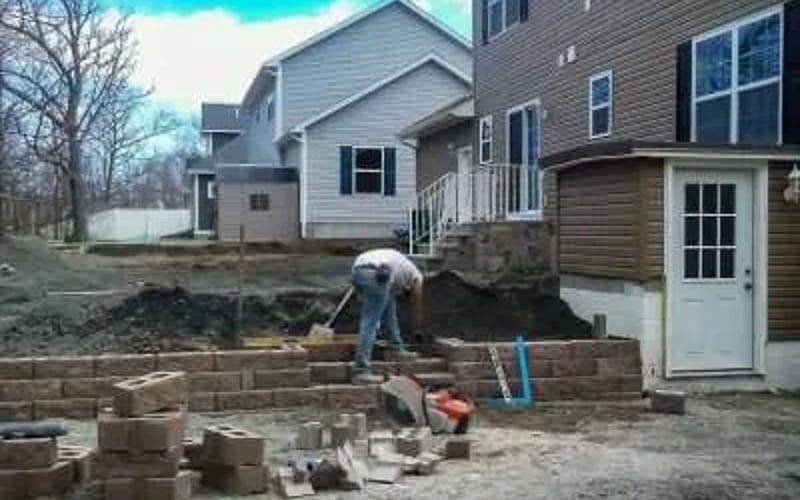 Waze working on block wall