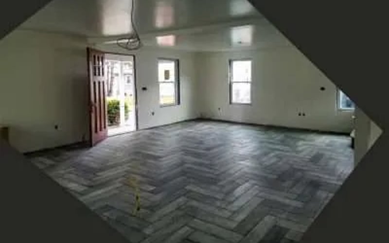 Renovated Room and New Floor by Waze Development