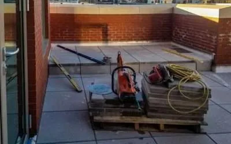 Tools on pallet - block deck