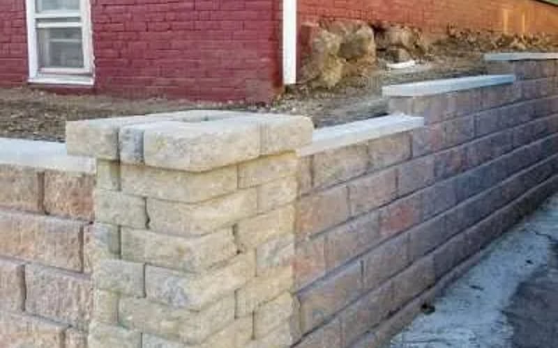 Paving stone wall corner